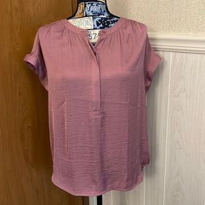 Simply Vera Vera Wang Short sleeve Popover Blouse MP. NWT